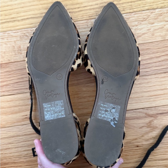Crown Vintage Cheetah Print Flats - Picture 4 of 6